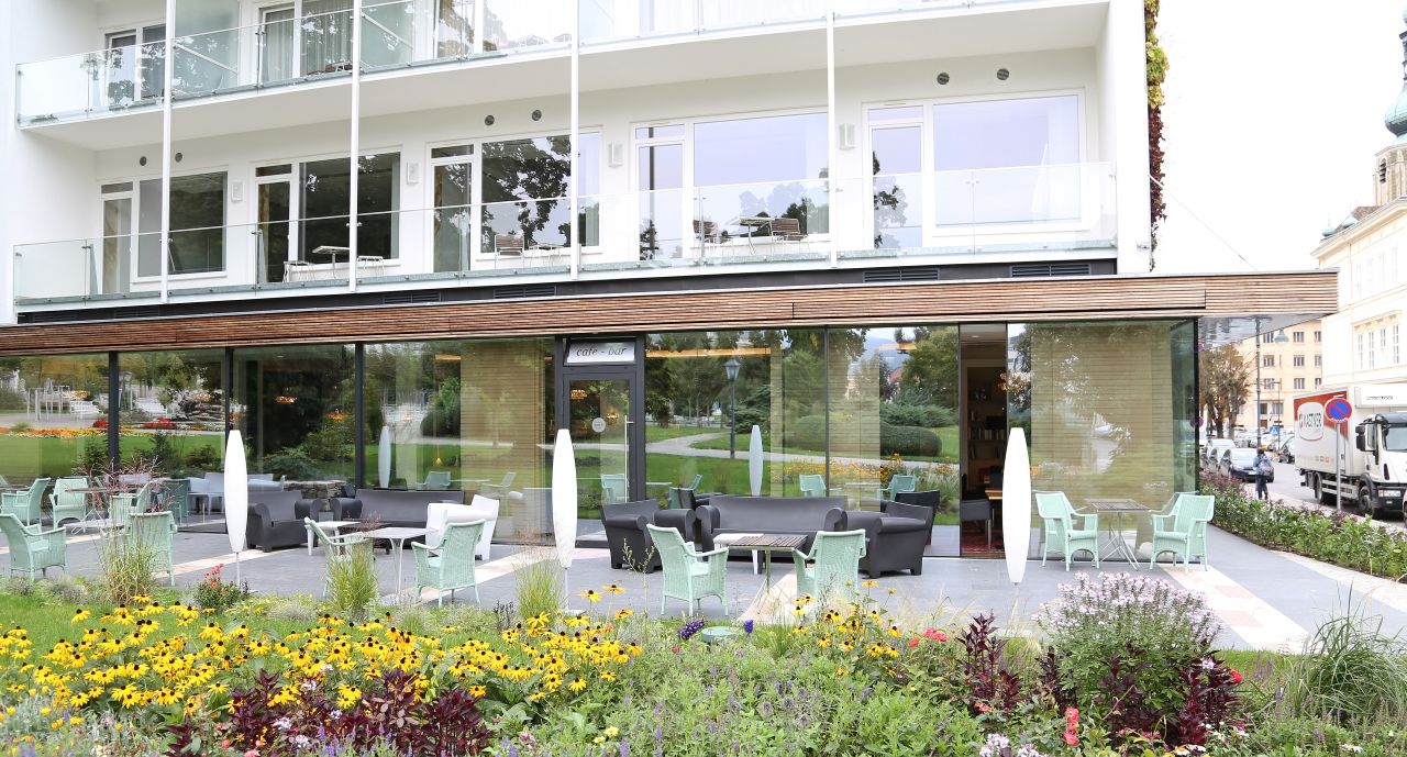 Livingbox Moderner Wintergarten 